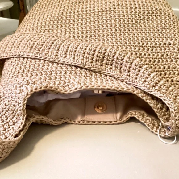 Brand New Tommy Bahama Crochet Hobo Bag - Picture 5 of 7